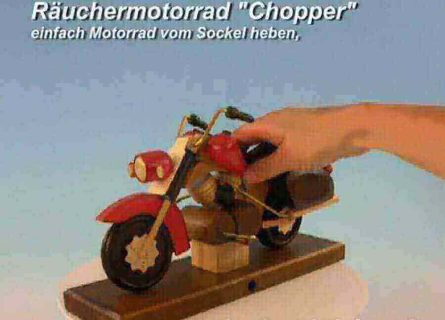 rotes motorrad Räuchermännchen